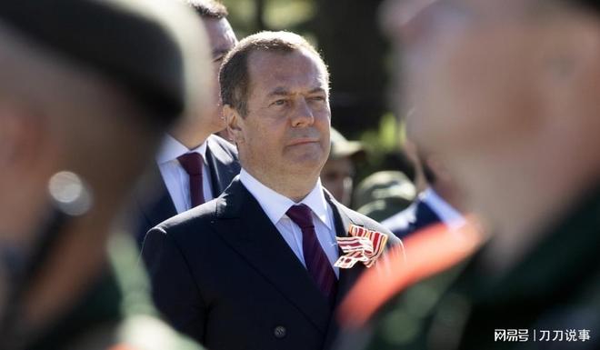 开云体育平台APP-包含英国网球队逆转欧洲网球队，梅德韦杰夫统治全场的词条