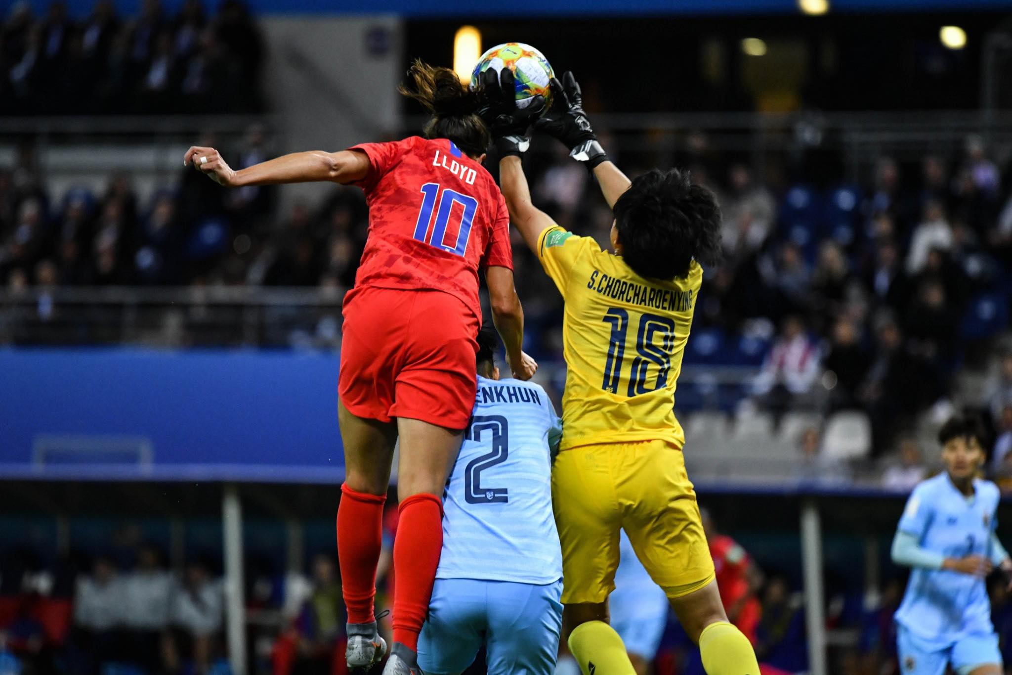 开云体育中国-关于泰国羽毛球队鏖战法国羽毛球队，辛杜制霸全场的信息