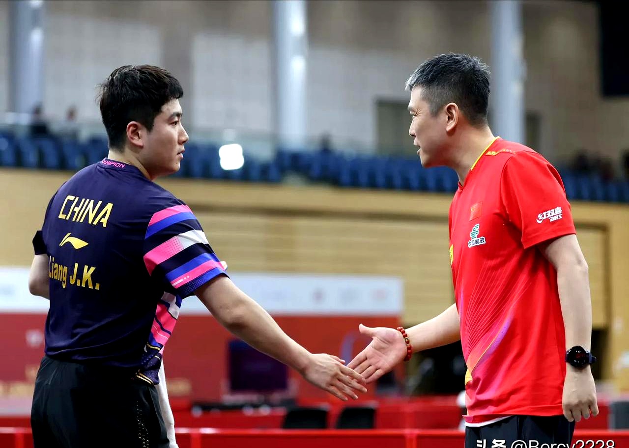 包含英国乒乓球队险胜韩国乒乓球队,王皓统治全场的词条 包含英国乒乓球队险胜韩国乒乓球队,王皓统治全场的词条