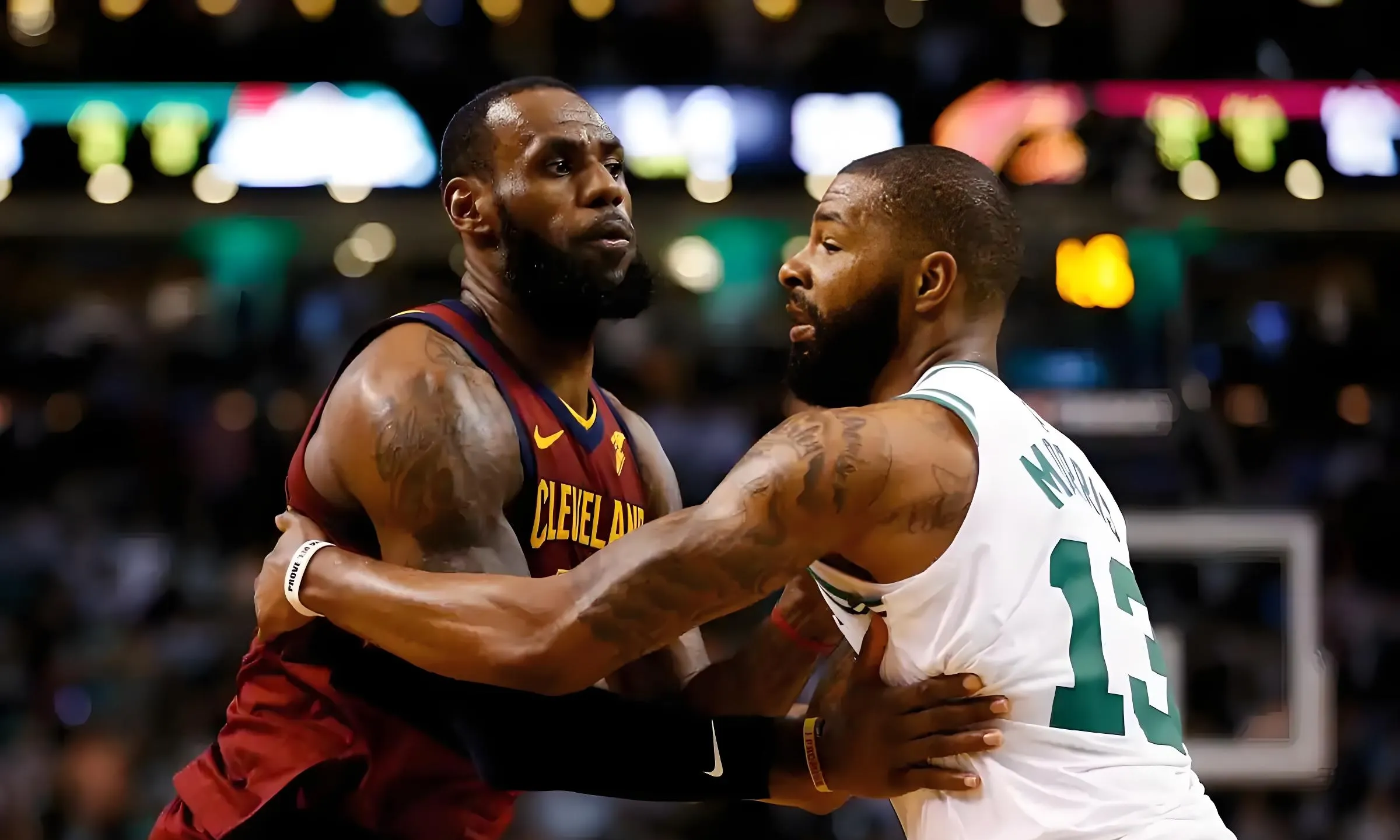 开云平台-焦点大战：NBA上演巅峰碰撞的简单介绍