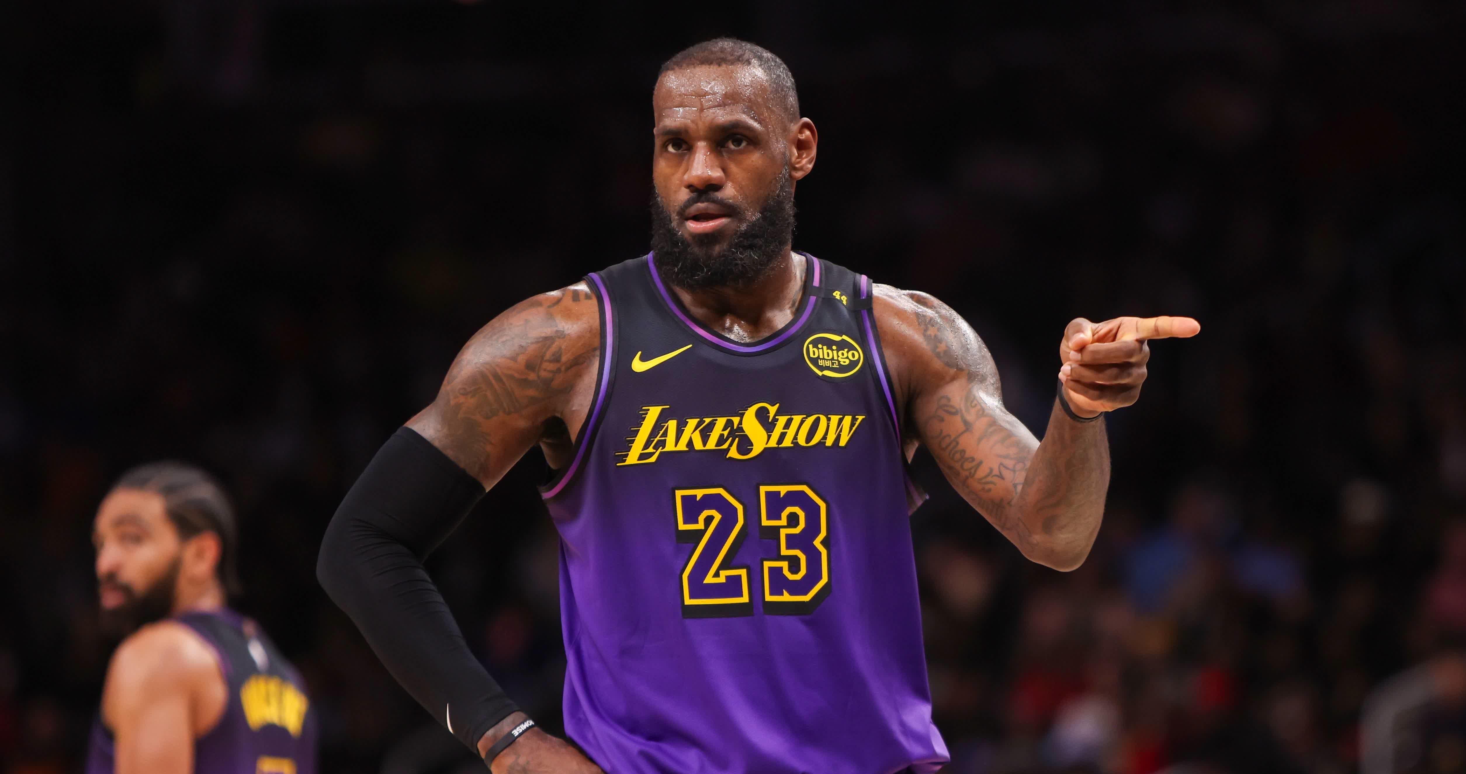 开云体育官方网站-湖人力克骑士，浓眉哥高光表现